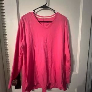 Issac Mizrahi set of two pink and black tops. 100% cotton.